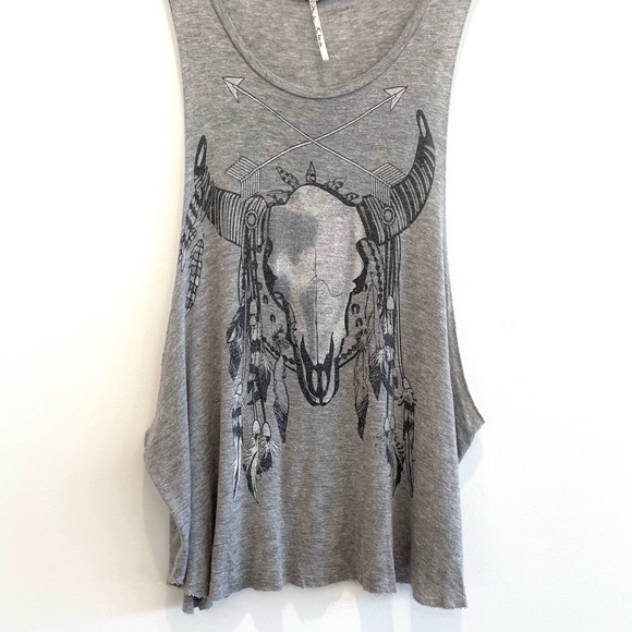 JC Fits Inc. Buffalo Skull Gray Tank Top Size Small - Picture 2 of 13
